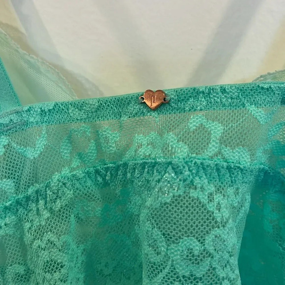 Victoria’s Secret Pink Lace Bralette - Size Small‎ - Picture 4 of 6